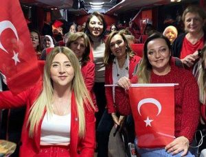İzmir’in Kadınları Ankara’ya Akın Etti