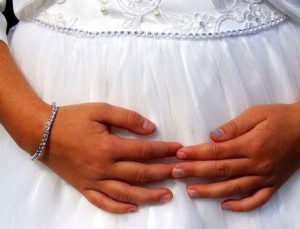 Bir yılda 10 bin çocuk evlendirildi